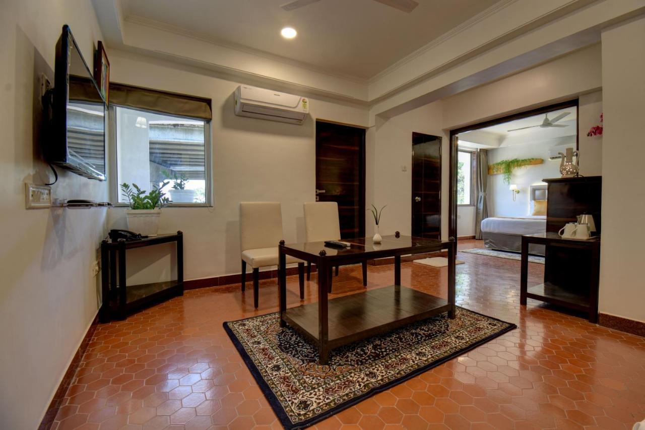 Elite Hotel Lonavala Ngoại thất bức ảnh
