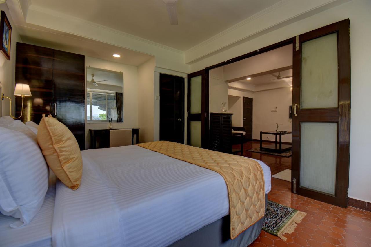 Elite Hotel Lonavala Ngoại thất bức ảnh
