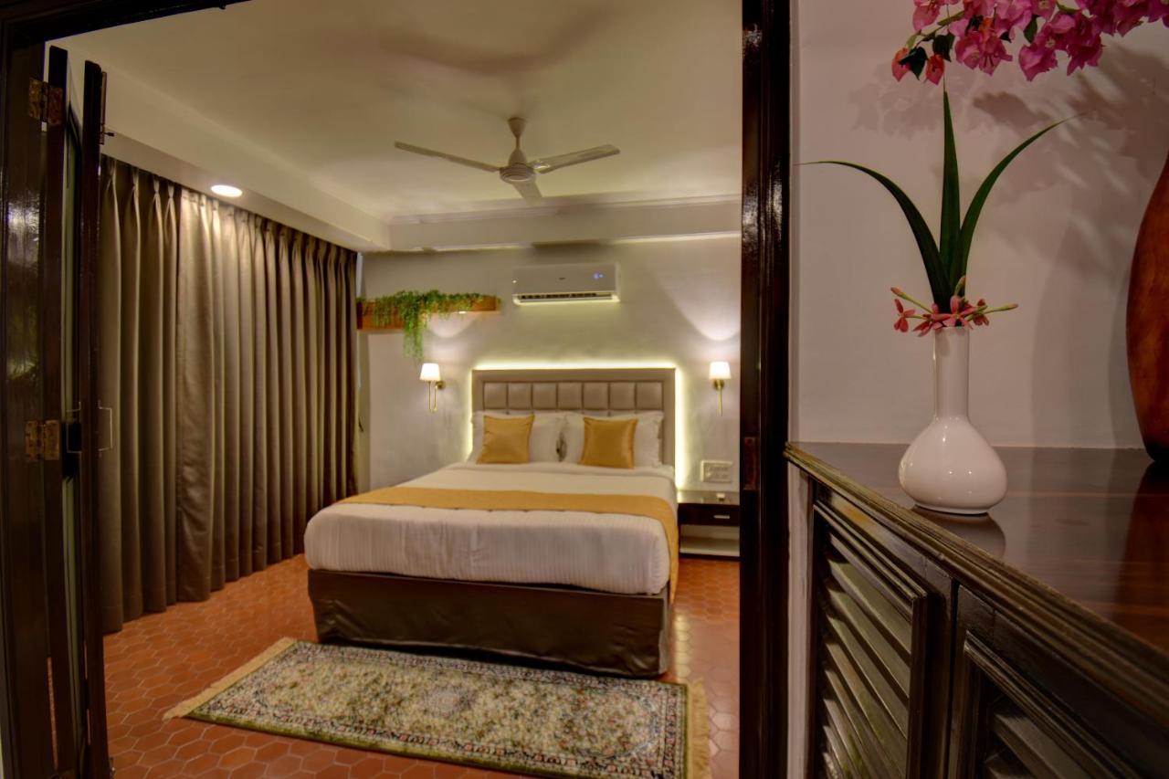 Elite Hotel Lonavala Ngoại thất bức ảnh