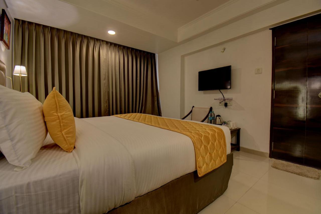 Elite Hotel Lonavala Ngoại thất bức ảnh