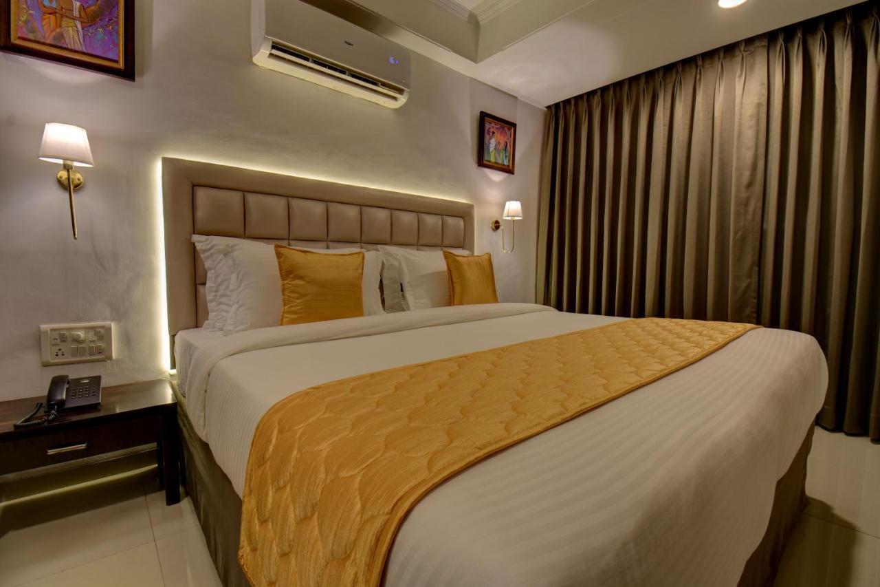 Elite Hotel Lonavala Ngoại thất bức ảnh