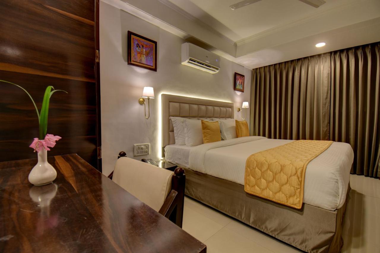 Elite Hotel Lonavala Ngoại thất bức ảnh