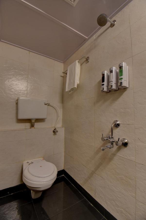 Elite Hotel Lonavala Ngoại thất bức ảnh
