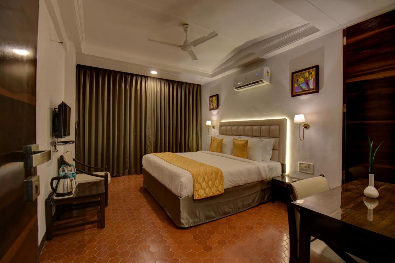 Elite Hotel Lonavala Ngoại thất bức ảnh